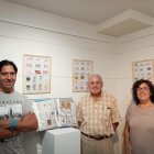 Un momento de la inauguración, el pasado viernes, con el coleccionista en el centro.