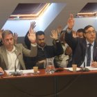 CB y PP en un momento de la votación en el Consejo.