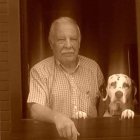 Manuel de Andrés con uno de sus queridos perretes.