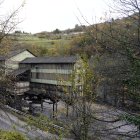 Vista de las instalaciones de la mina de Cangas de Narcea tras el fallecimiento ayer de dos trabajadores en una mina.