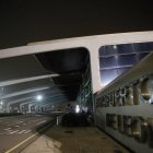 Acceso a la terminal del Aeropuerto de León.