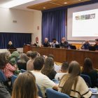 El aula Magna de Biológicas se quedó pequeño para asistir a la presentación del informe.