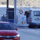Peaje que da acceso a la AP-66 en la localidad leonesa de La Magdalena.