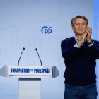 El presidente del Partido Popular, Alberto Núñez Feijóo, durante la segunda jornada del II Foro de las Grandes Ciudades del PP, en Fórum Evolución, a 29 de noviembre de 2025, en Burgos.