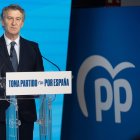 El presidente del Partido Popular, Alberto Núñez Feijóo, durante un acto en la sede nacional del PP.