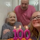 Antonina, coronada en su centenario.