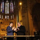 Momento de la firma del protocolo de conservación y restauración de la Catedral entre Fernández Mañueco y De las Heras.