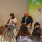 Sandra Laguna, en el centro, actúa como ponente en un acto organizado por Canva.