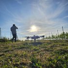 Uno de los drones utilizado en la gestión y cuidado del viñedo en San Esteban de Valdueza.
