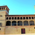 El palacio de Ambel, donde apareció la foto del Cristo rojo