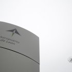Uno de los indicadores del Aeropuerto de León en una jornada de niebla.