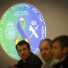 Archivo - Un cartel de la plataforma conjunta de policías y guardias civiles que reclama una jubilación digna.