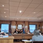 Reunión de esta mañana en Bembibre del subdelegado del Gobierno, la alcaldesa de Bembibre y concejales.