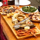 Hospital de Órbigo continúa con la Feria del Marisco.