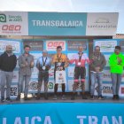 Manuel Terrón celebra en el podio.