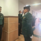 La Guardia Civil de León despide al agente Carlos Fernández tras 40 años de servicio.