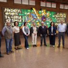 Los representantes de Sivele-Uscal, en el vestíbulo de la Facultad de Veterinaria de León.