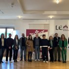 Aguado, junto a responsables de museos de León.