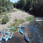 Una de las paradas realizadas en el río por uno de los grupos. DL