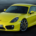 Más bajo y ágil, Porsche «muscula» la figura del nuevo Cayman.