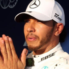 Lewis Hamilton y su Mercedes volvieron a ser muy superiores en los ensayos definitivos del GP de Australia, donde lograron la pole.