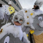 <strong>Fotos: </strong>Los niños desfilan en Ponferrada.<BR />