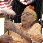 Una imagen de Gertrude Weaver, hasta ahora la persona más anciana del mundo, el año pasado, el 3 de julio, en la celebración de su 116 cumpleaños.
