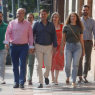 Delante, Silván, Mañueco y Ester Muñoz; detrás Barrera, Gavilanes, Mayo y Fernández. RAMIRO