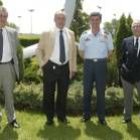 Los directivos del Aéro Club y el coronel de la base presentaron el acto