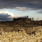 'El barrio de abajo'. De Juan Luis Rodríguez Ruido. En Santiagomillas.