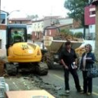 Jesús García y Aurora Baza durante su visita a la localidad de Ferral