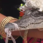Un alcalde de México se casa con un cocodrilo