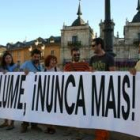 La manifestación contra el fuego sólo contó con una decena de personas