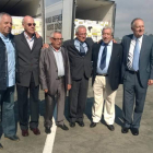 José Luis Fernández Astray y Antonio Cortés, directivos de Gadisa, y José Pita, Luis Camba, Pepe Canedo y José Luis Castro Acuña, representantes de varios Bancos de Alimentos, en la entrega.
