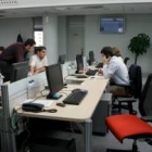 Varios trabajadores en las instalaciones del Inteco, en una imagen de archivo