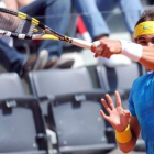 Nadal venció al rumano Hanescu y ya está en cuartos.