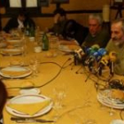 Los responsables de Ugal-UPA, Ventura Cantón y Matías Llorente, durante el encuentro con los medios