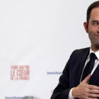 Benoit Hamon tras conocer los primeros resultados que le han dado la victoria en las primarias del Partido Socialista francés