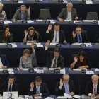 Los eurodiputados rechazan por una amplia mayoría las enmiendas a la ley de mercado único digital, ayer.