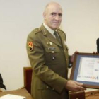 El general del Maca, Tomás Rivera, recibió el certificado ISO 14001 otorgado por SGS Ibérica