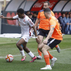 El filial sigue complicando su presencia en el play off. MARCIANO PÉREZ