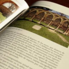 El libro recoge los edificios votados por los internautas como las siete joyas del románico.