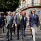 Antonio Gutiérrez, Imbroda, Rajoy y González Pons, en una calle de Melilla.