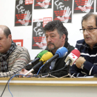 Juan Carlos Álvarez Liébana, Ángel Calvo y Víctor Fernández, ayer en León.