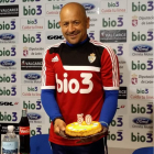 Claudio apagó ayer las velas después de cumplir el jueves 50 años.
