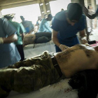 Los francotiradores y las bombas trampa son los mayores peligros para los que combaten al Estado Islámico en Sirte.