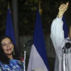Rosario Murillo y Daniel Ortega tras votar el domingo en Managua.