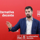El secretario general del PSOECyL, Luis Tudanca, comparece tras presidir la Permanente de la Comisión Ejecutiva Autonómica (CEA) del PSOE de Castilla y León