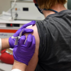 Vacuna COVID: la OMS cree que no estará disponible antes de esta fecha