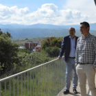 Marco Morala y Roberto Mendo, en el ‘Edificio Otero’. DL